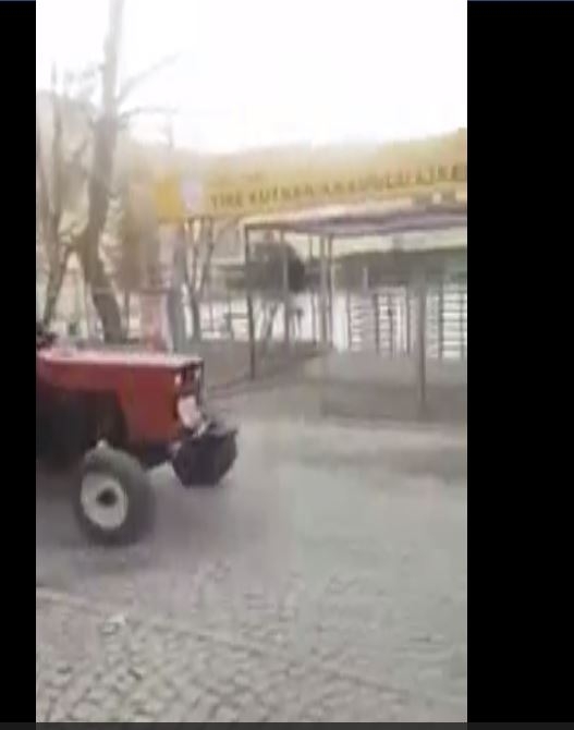 Traktörle Okula Gelen Sayko Liseli