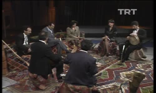 Hülya Süer-Asker Yolu Beklerim İzle