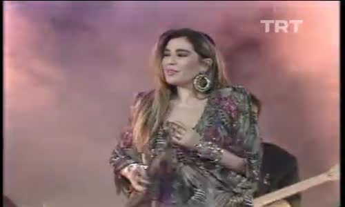 Zerrin Özer-Hani Dünya Tatlısı 