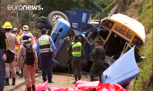 Honduras'ta okul servisi kamyonun altında kaldı- En az 23 ölü 