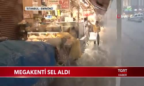 İstanbul’u Sel Aldı