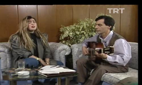 Zerrin Özer-Seninle Bir Dakika 