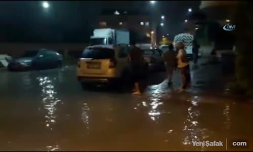 İstanbul'da Beklenen Yağış Başladı