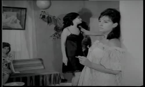 Buradaki Hayatımız Düpedüz Esaret