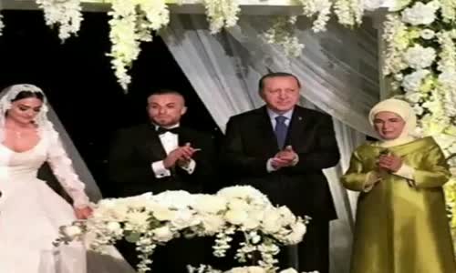Esra Bilgic Ve Gökhan Töre Ciftinin Nikah Şahitliğini Recep Tayip Erdoğan Ve Eşi Üstlendi