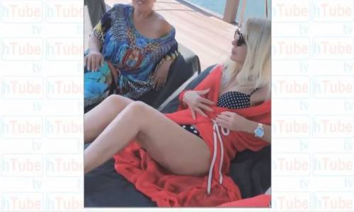 Kim Der Ki 55 Yaşında Seda Sayan'dan Bikinili Poz