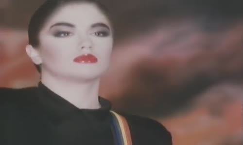 Robert Palmer - Addicted To Love