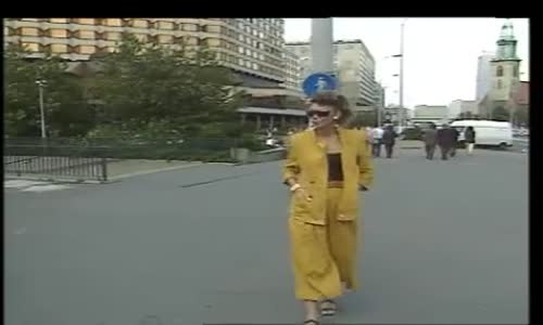 Ayşe Tunalı-Uykularım Kaçıyor izle