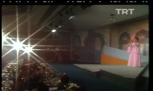 Belkıs Akkale-Odana Serdim Halı izle