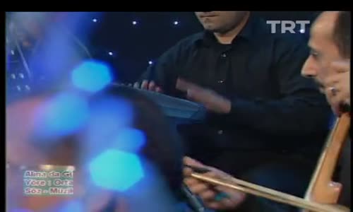 Sümer Ezgü-Alına Da Gülüne