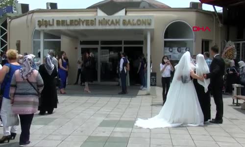 Şişli'de 'yeni normal'in ilk davetli nikah töreni yapıldı