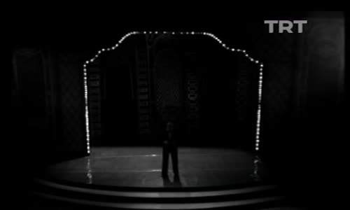 Özdemir Erdoğan-Gölgesinde Mevsimler Boyu Oturduğumuz 