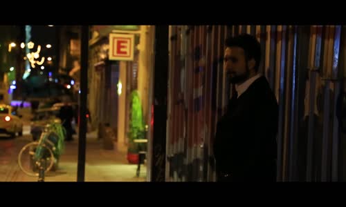 Agit - Firardayım Anne