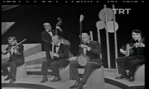 Yaşar Özel-Bir Mevsim O Yollardan O Yaz Bahçesinden