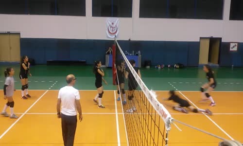 Voleybol Smaç Çalışmaları İzle