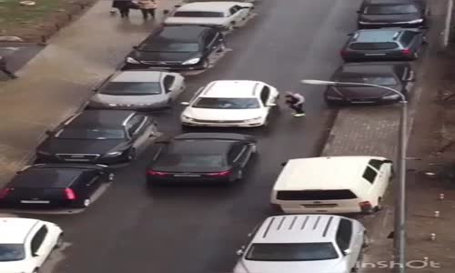 Trafikte Madalya Hak Eden Sabırlı Sürücü