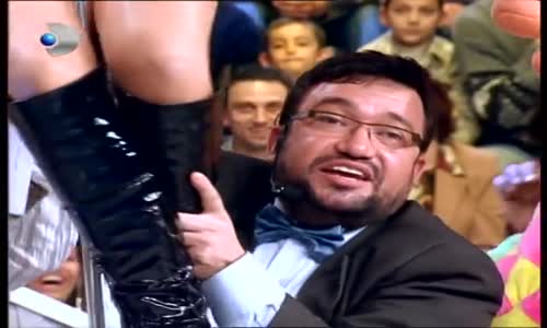 Mehmet Ali Erbil ve Kadir Çöpdemir'in Direk Dansı!