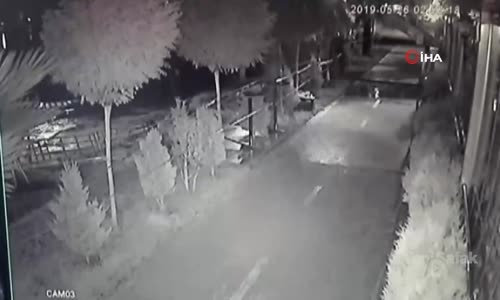 Vatandaşın Ölümden Saniyelerle Kurtulduğu Heyelan Anı