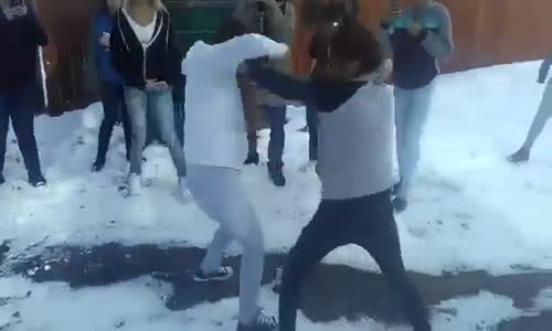 Acımasız Kız Kavgası