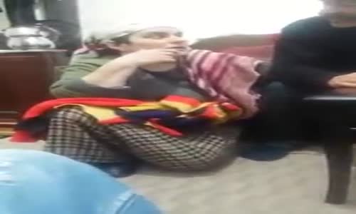 Dua ve Sureleri Kafadan Sallayan Teyze