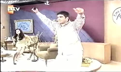 İbrahim Erkal - Yaşıyor İnsan