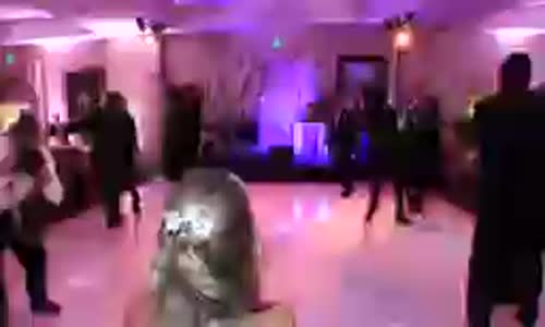 Damattan Herkesi Şaşırtacak Dans Performansı