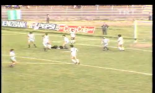 1988-1989 Sezonu Rizespor-Beşiktaş Maç Özeti İzle