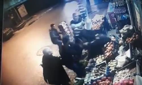 Adıyaman'da Sokak Ortasında Öldüresiye Dayak