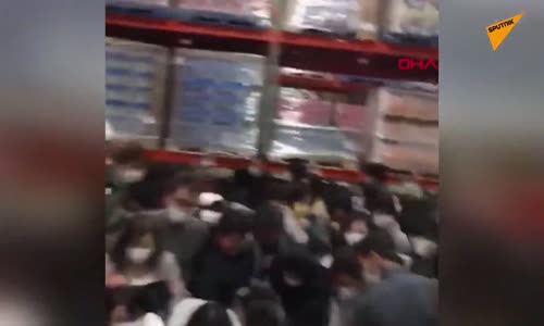 Japonya'da Maske İzdihamı 