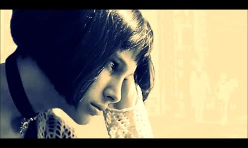 Müge Zümrütbel - Aşk Bir Masal