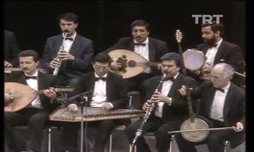 Hüner Çoşkuner-Ankara'da Bekliyorum İzle