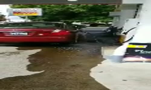 Yurt Dışında Benzin Ucuz Olunca