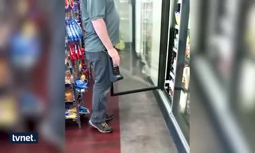 İlginç Şekilde Mal Sayımı Yapan Adam