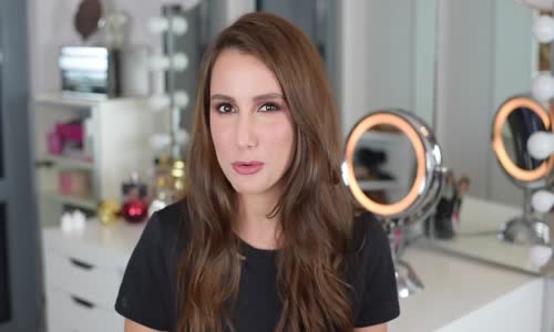 Aşkım İrem Aktulga Soyulan Ayak Maskesi