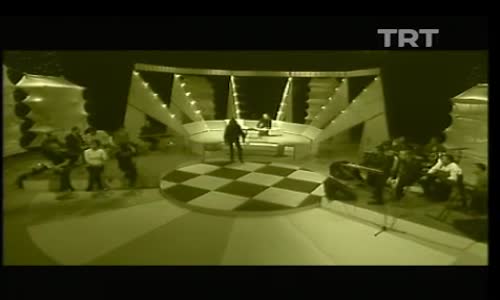 Cem Karaca-Kendim Ettim Kendim Buldum izle