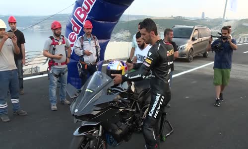 Kenan Sofuoğlu Osmangazi Köprüsü'nde 400km'lik Hıza ulaştı Ve Rekor Kırdı!