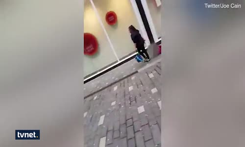 Şoke Eden Olay; Çocuğu Metrelerce Sürükledi