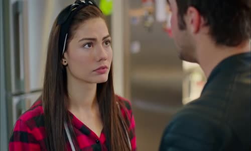 Çilek Kokusu 19. Bölüm  O Dudaklar Bana Ait