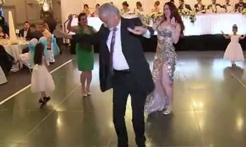 Yetmişinden Sonra Dansöz Gören Adam 