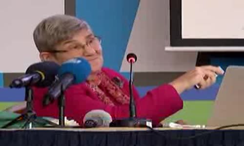 Canan Karatay Bal Sıvı Şekerdir