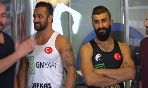 Dublörlerden Dayak Yedik