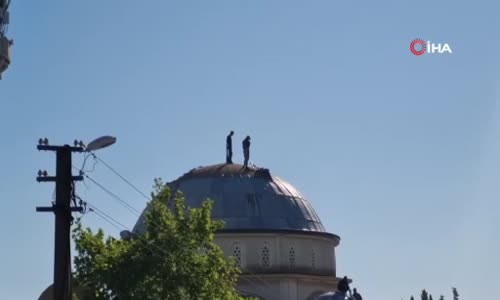 Cami kubbesinde ölümüne tadilat