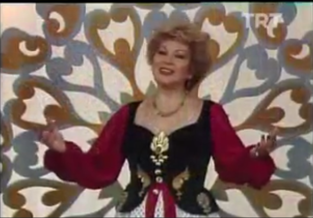 Yıldız Ayhan-Kahpe Felek Değirmenin Döndü Mü