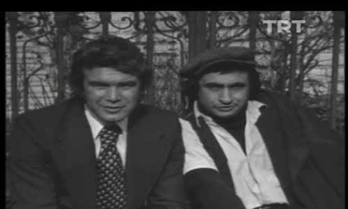 Müjdat Gezen'in Sabıkalı Parmak Rıza Skeci izle