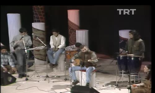 Onur Akın-Denizin Dibinde Hatçam Demirden Evler 