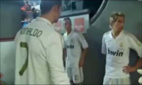 DÜNYANIN EN SERT FUTBOL KAVGASI (BARSELONA VS REAL MADRİD)