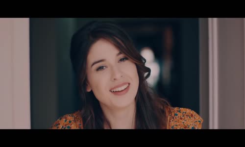 Sinan Akçıl Feat  Ferah Zeydan - İyi Değilim
