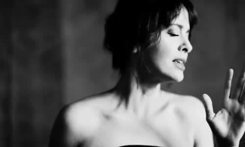 Zeynep Özyılmazel - Zaman Olur