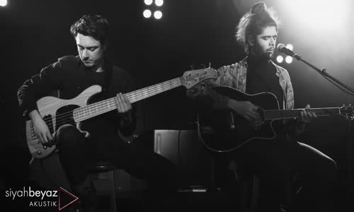 Filfena - Sokak Çocuğu (SiyahBeyaz Akustik)