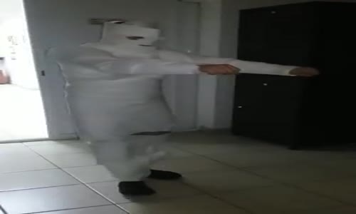 Uyuyan Askere Mumya Şakası